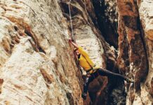 Glas straha i agere contra